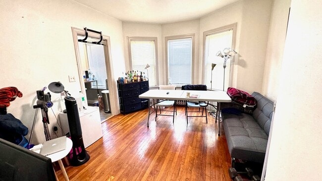 Photo - 17 Antwerp St Condo Unit 1