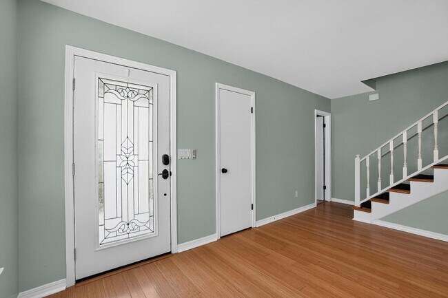 402 Sandy Ridge Cir