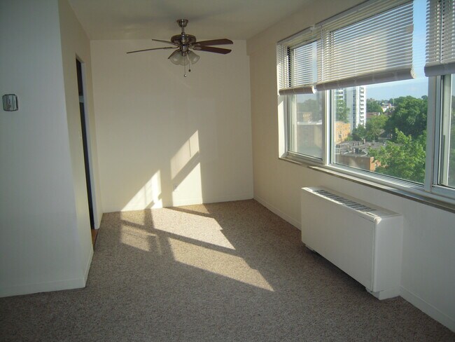 Photo - 11850 Edgewater Dr Unit 723