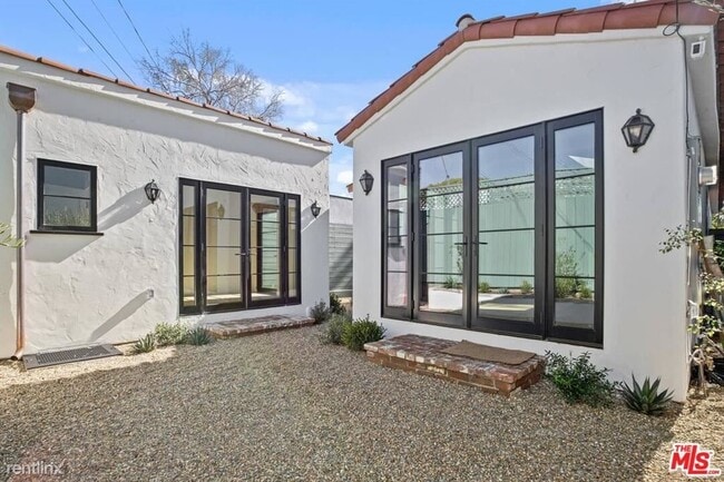 2 br, 2.5 bath House - 8989 Lloyd Pl - 2 br, 2.5 bath House - 8989 Lloyd Pl