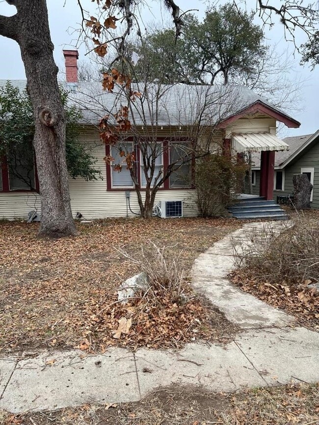 Photo - 820 Wheless Ave