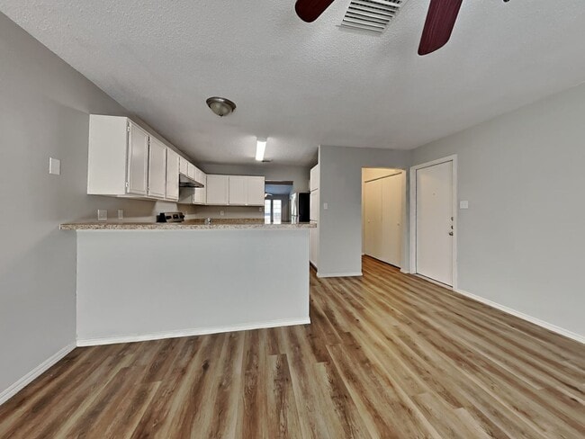 Photo - Charming 3BR Home for Rent in Hillside Heights, Dallas TX | Vaulted Ceilings | 2-Car Garage | Pet...