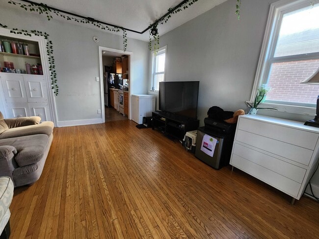 Photo - 80 Pembroke St