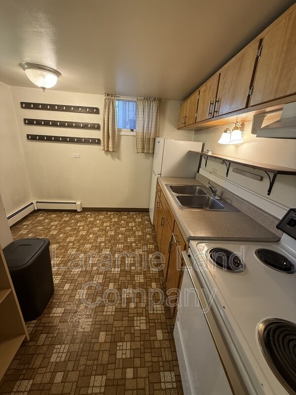 168 N 9th St