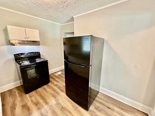 Photo - 29 Chappell Rd NW