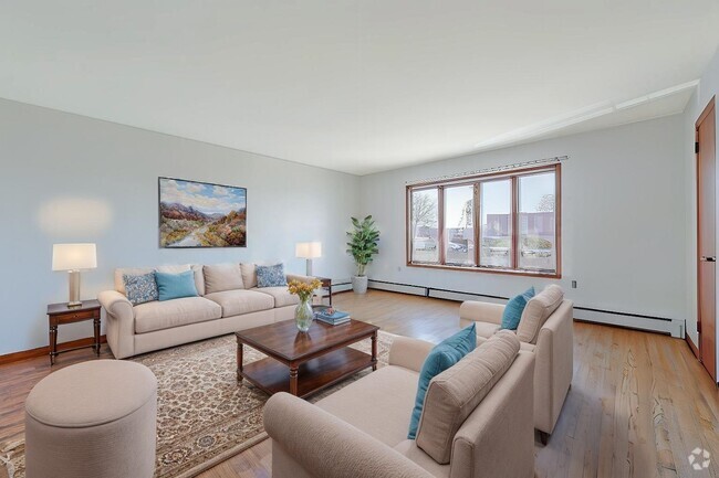 Building Photo - 416 7th St Rental