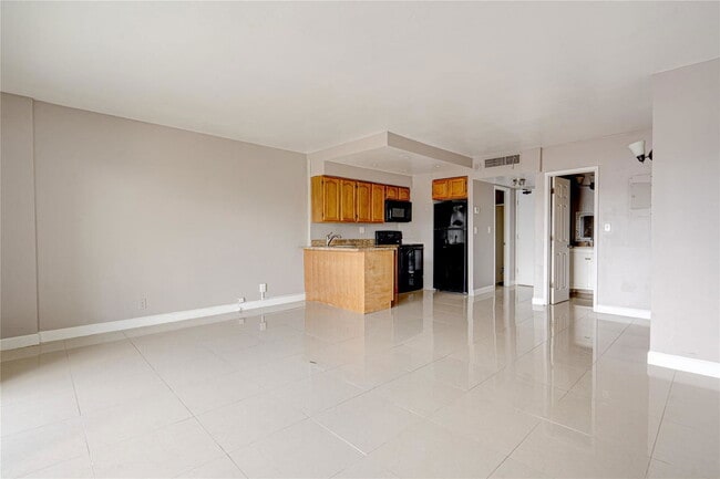 Photo - 2900 NE 30th St Unit 5b