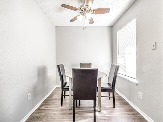 Diamond  Trail Apartments