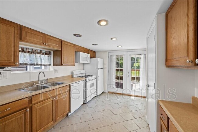 Photo - 1339 Rutherford Ave