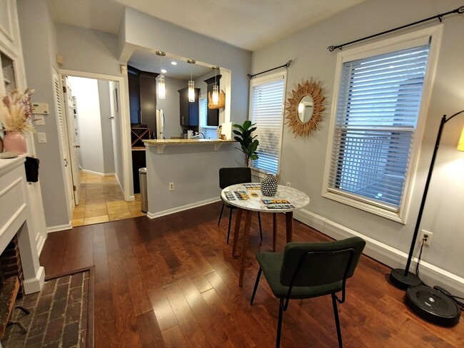 Photo - 61 West Cedar St Unidad 2 Rental