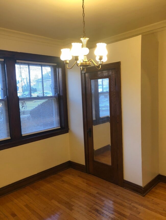 Photo - 21st Street