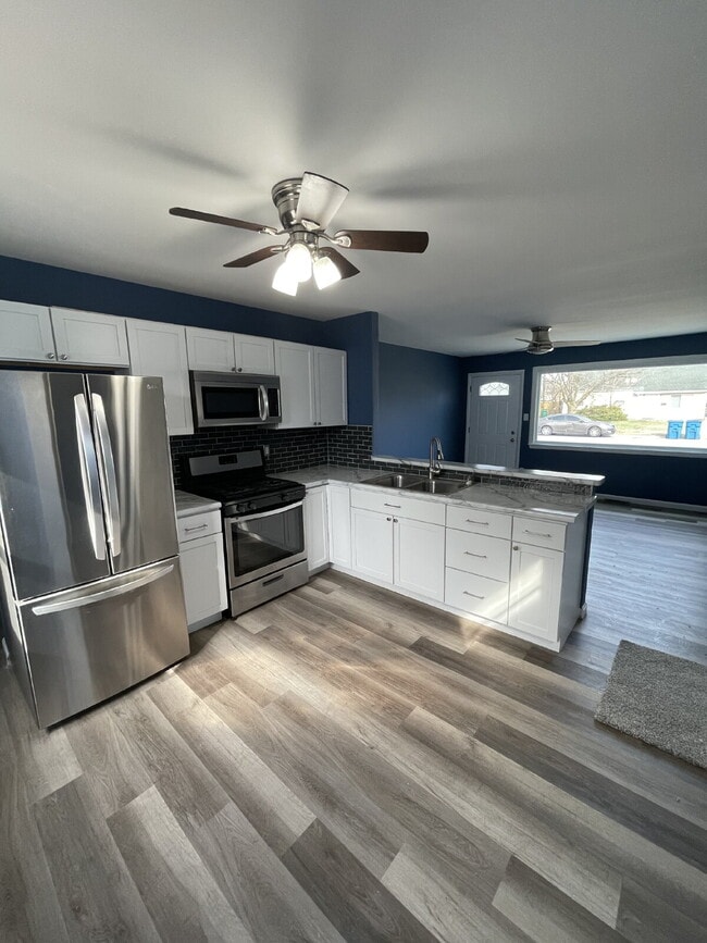Photo - Newly Renovated Gem in Gary!