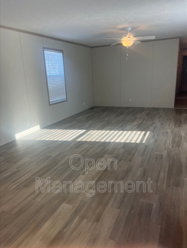 Photo - 825 1st Ave E