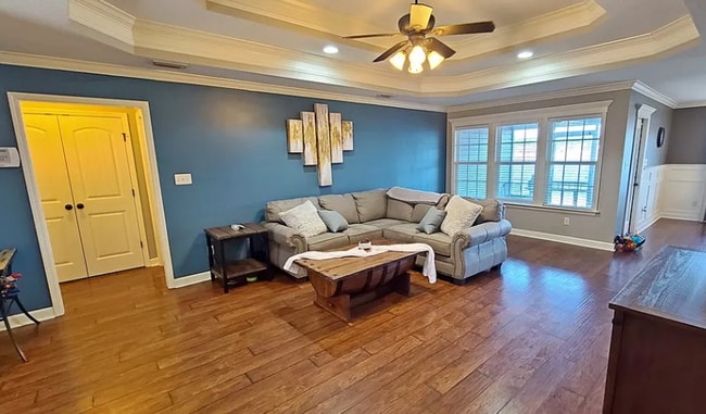 Photo - Charming 3-Bedroom Home with Lake Views and Modern Amenities in Hahira, GA