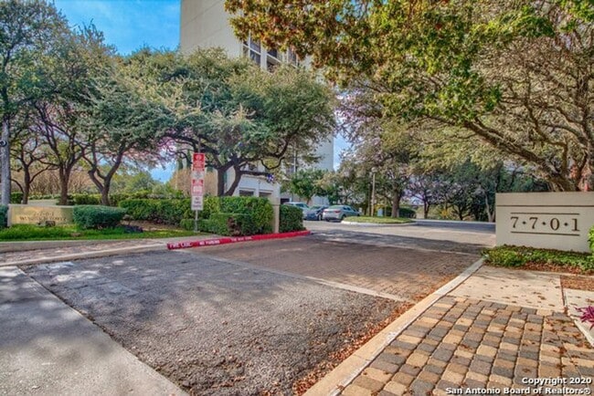 Photo - AMAZING STUDIO APARTMENT Near Medical Cent... Unidad 2208