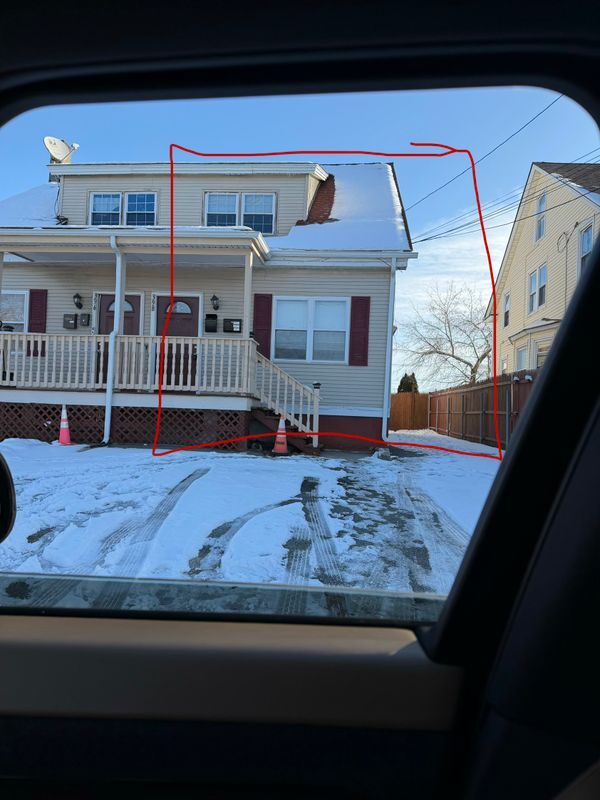 Photo - 398 Wellington Ave