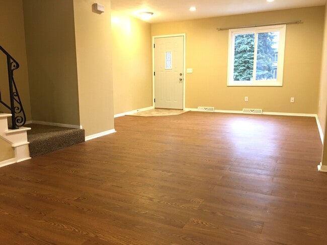 Photo - 2339 Rockspring Rd