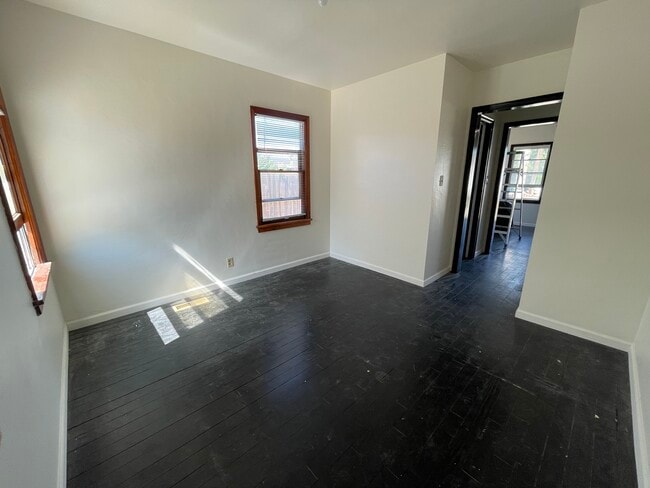 Photo - 1329 Locust St