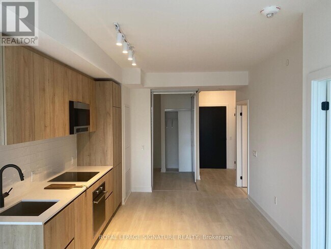 Photo - 117 Broadway Ave Unit 1407