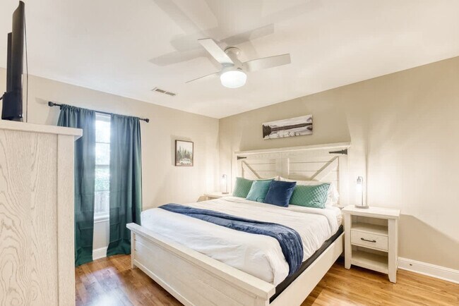 Photo - 1515 NW Bell Royal Ct Unit ID1314699P