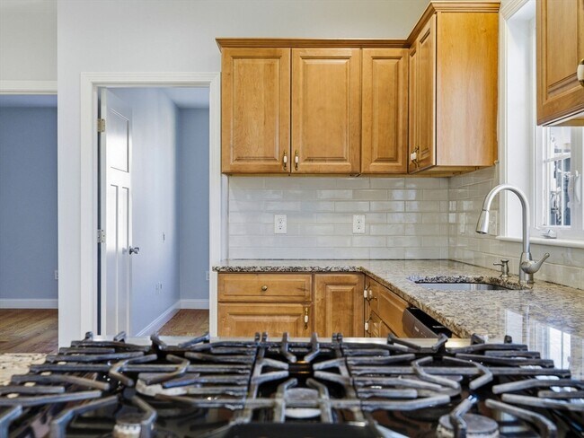 Photo - 238 Havre St Unit 2