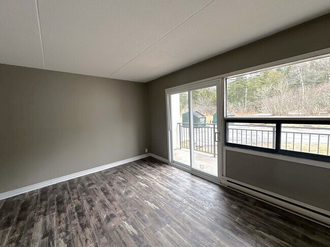 Photo - 411 Ellerdale St Unit 107