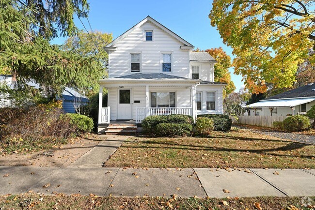 Building Photo - 473 Van Buren St Rental