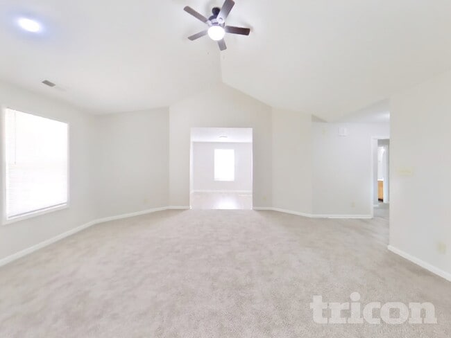 Photo - 910 S Shore Ct