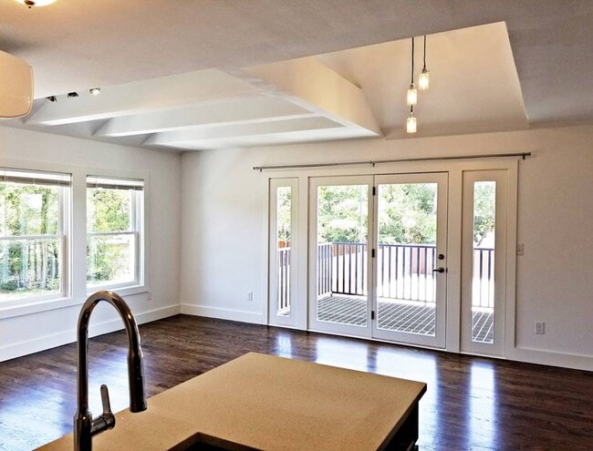 Photo - 4304 Junius St