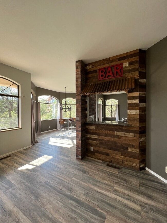 Photo - 3 Bedroom 2 Bath Home Overlooking Thumb Butte ~ Forest Trails