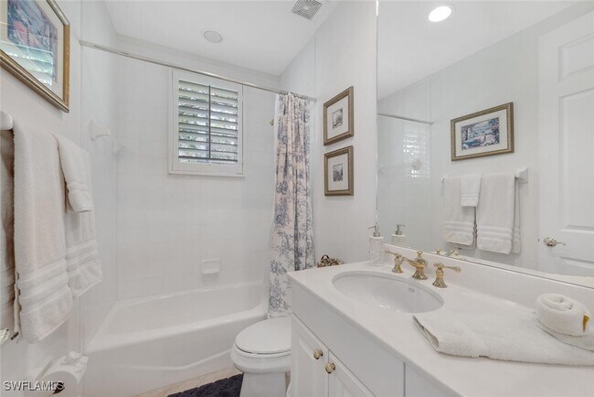 Building Photo - 2625 Estrella Dr Unit 15-1