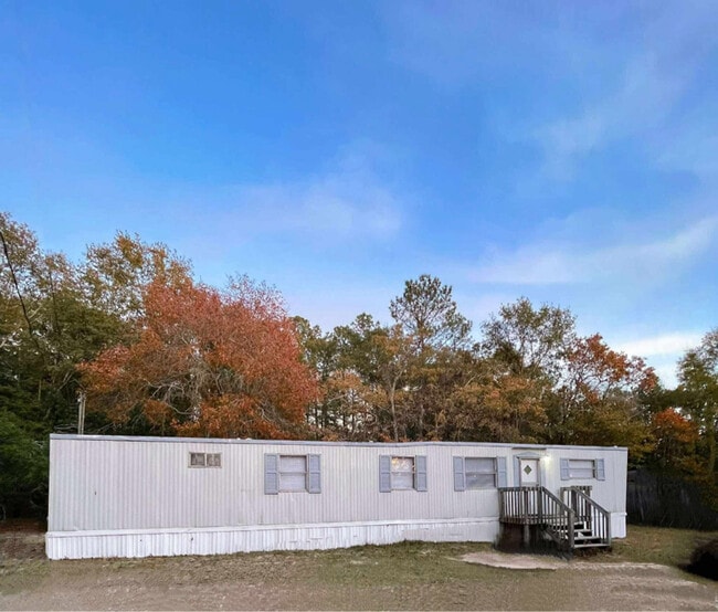 Building Photo - 400 Ball Park Rd