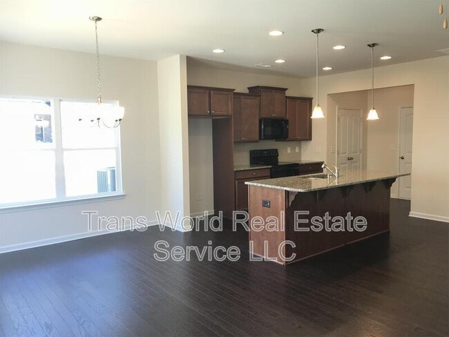 Photo - 267 Coolwater Ln SE