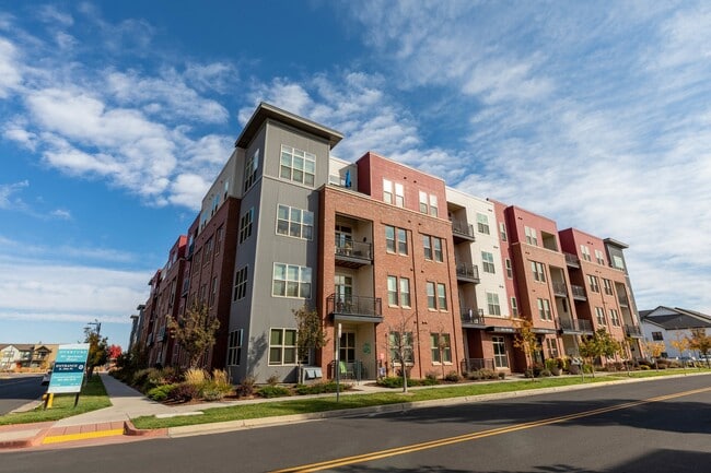 Exterior Building - Overture Central Park 55+ Active Adult Apa... Apartments