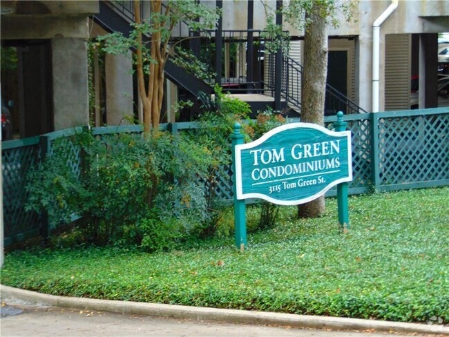Building Photo - 3115 Tom Green St Unit 307 Rental