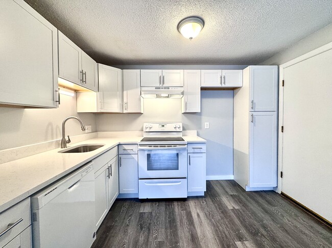 Silver Lake Apartments