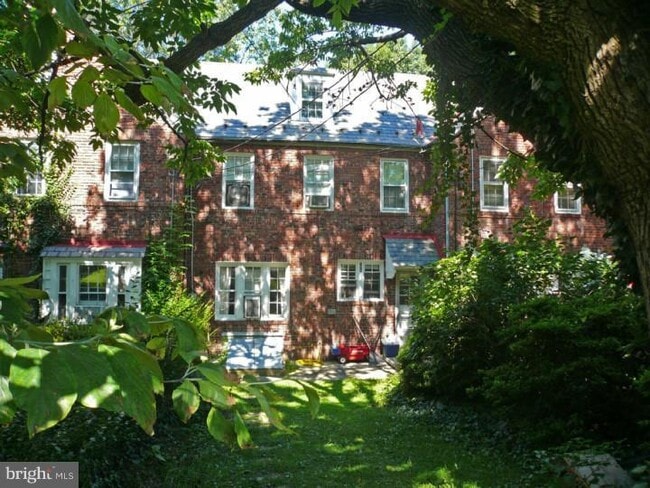 Photo - 209 S 7th Ave