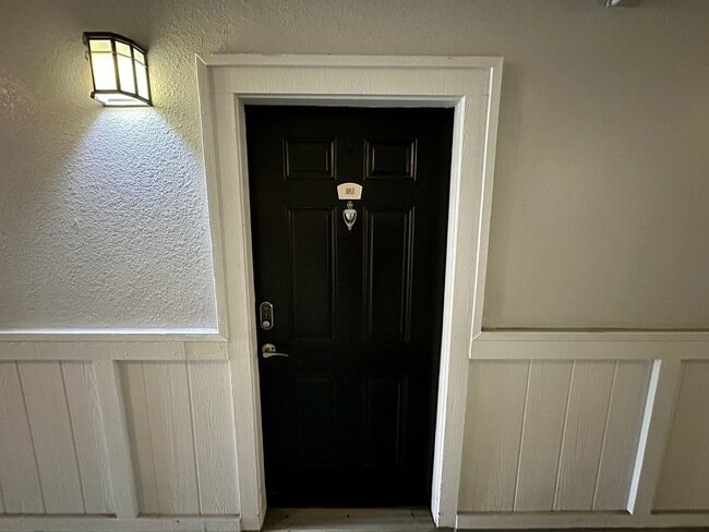 Chic 1-Bed, 1-Bath Apartment in the Heart ... - Chic 1-Bed, 1-Bath Apartment in the Heart ... Unit 3053