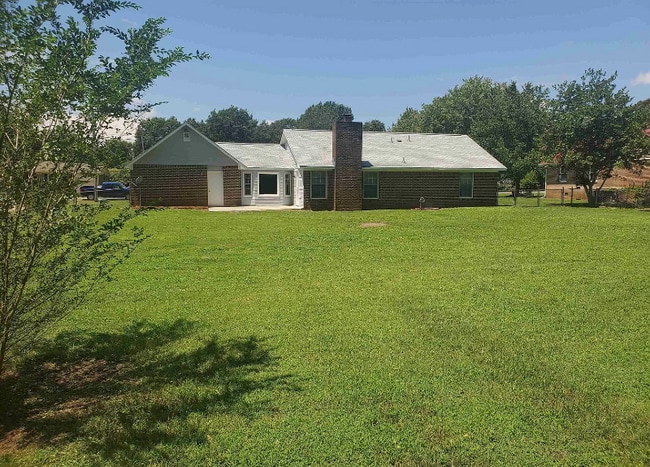 Photo - 121 Tammy Gaines Ln