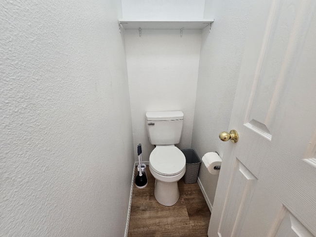 Photo - 1997 Traces Ln