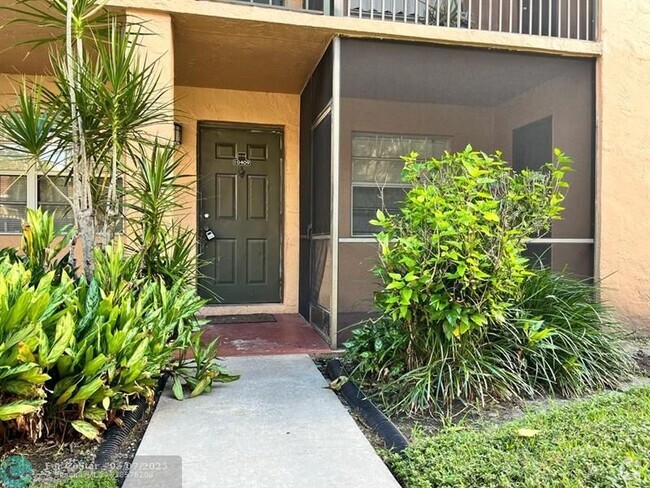 Building Photo - 10409 NW 7th St Unit 103 Rental