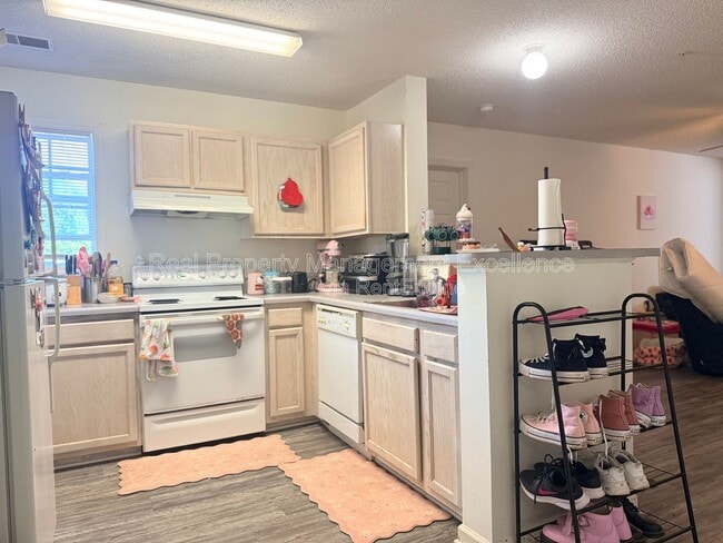 Photo - 2031 Wolfmill Dr Unit 103 A