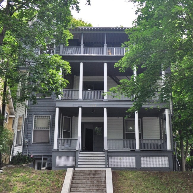 Building Photo - 109 Dewitt Pl