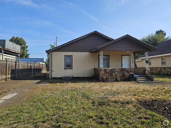 Building Photo - 2721 E Rowan Ave Rental