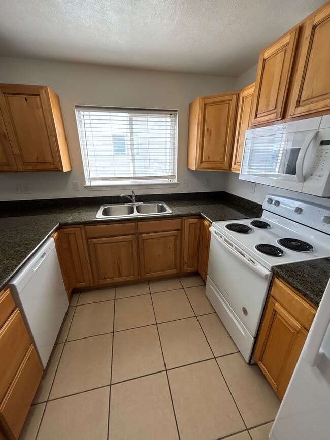 Photo - 721 20th St Unit 1