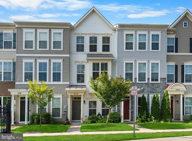 Photo - 336 White Oak Way Townhome