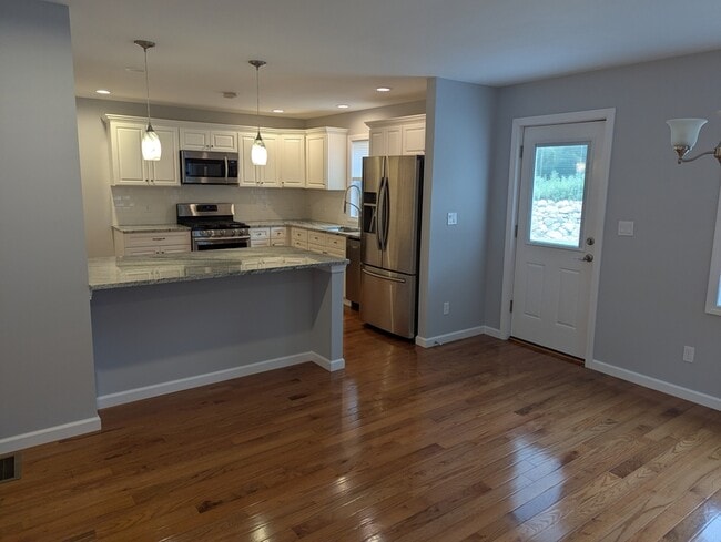 Photo - 227-229 River Road - 229