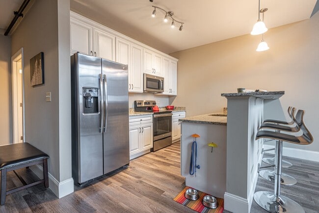 Photo - US Rubber Lofts