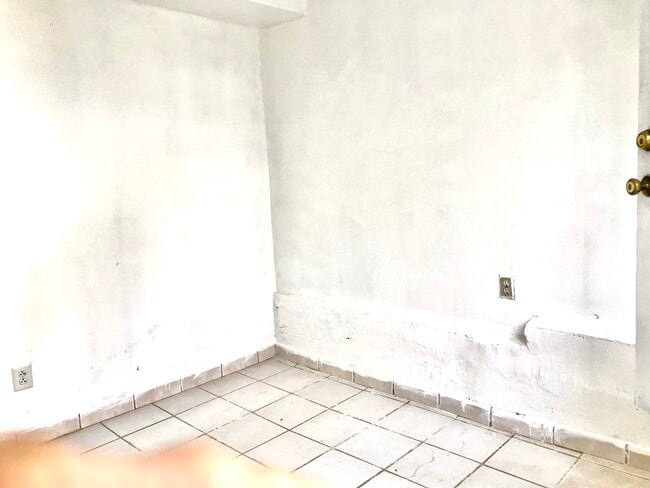 Photo - 1402 High St Unidad A