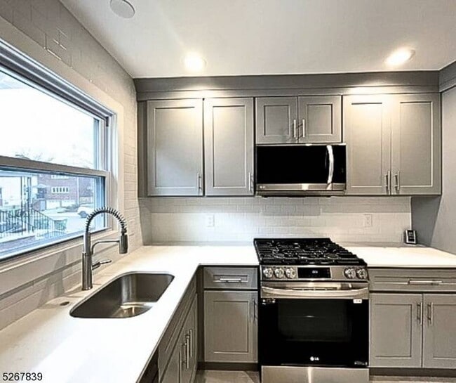 Photo - 400 Kennedy Dr